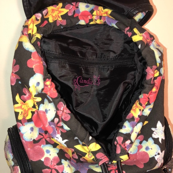 backpack - Picture 4 of 5